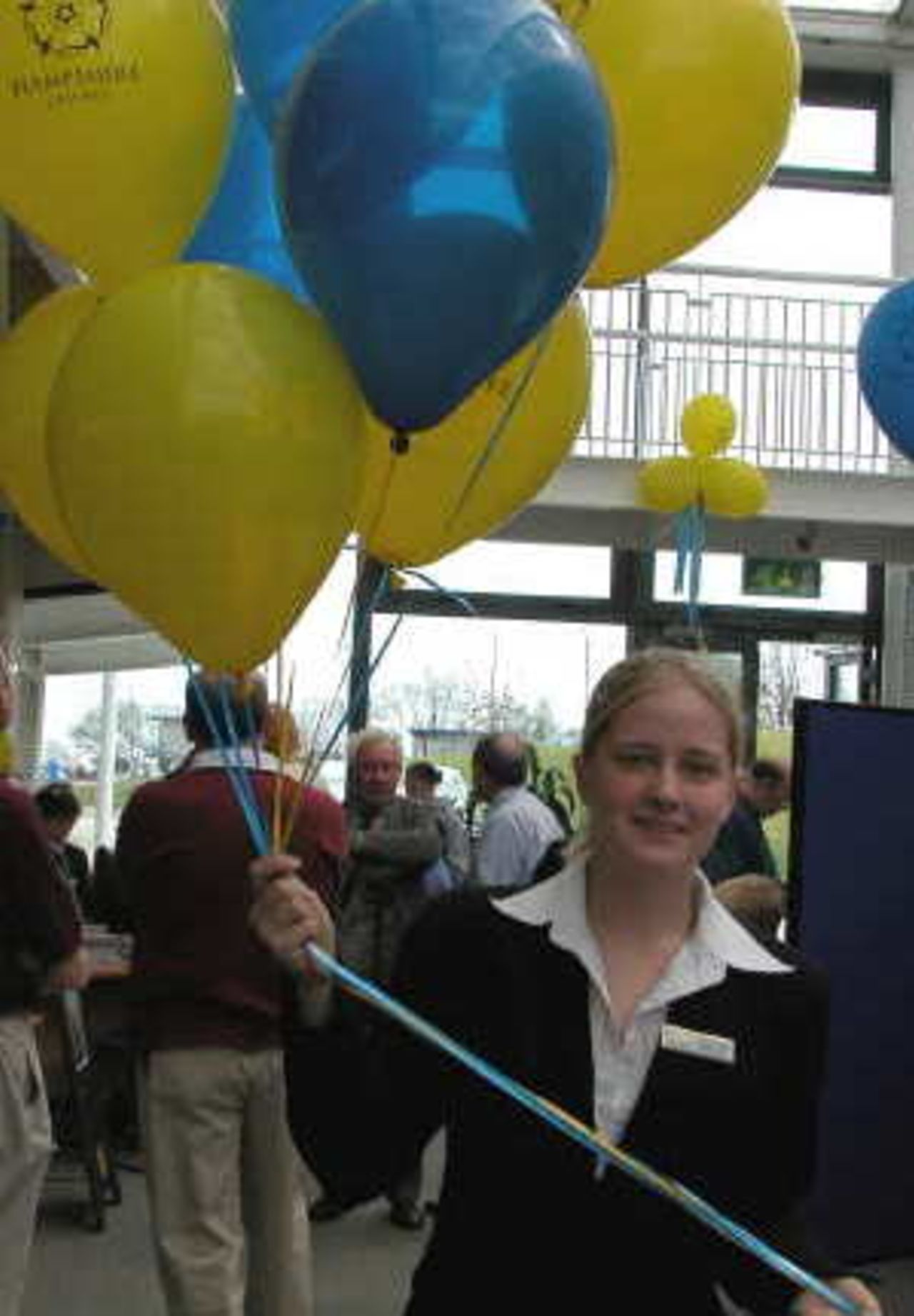 Gemma carries the baloons at the start of the day.