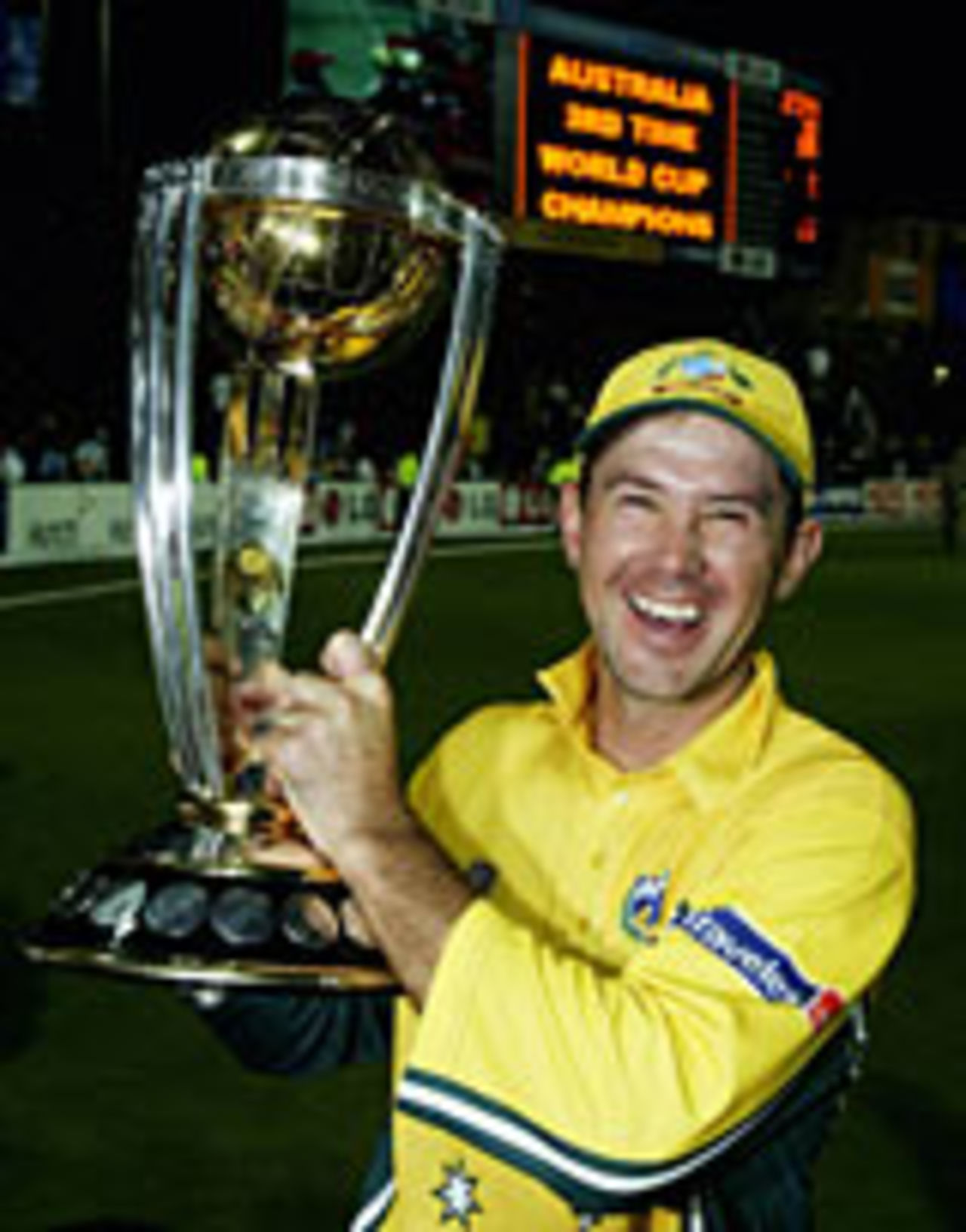 Ricky Ponting holds the World Cup, Johannesburg, March 23, 2003