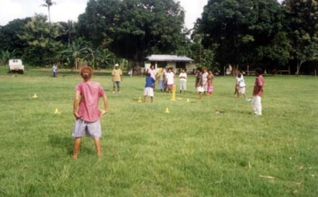 Tabubil Training: Fielding practise