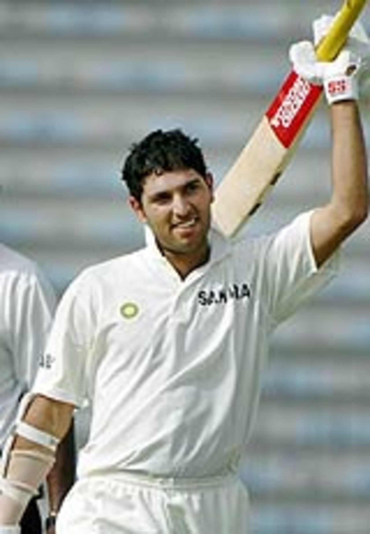 Yuvraj Singh acknowledges his hundred, Pakistan v India, 2nd Test, Lahore, 1st day, April 5, 2004
