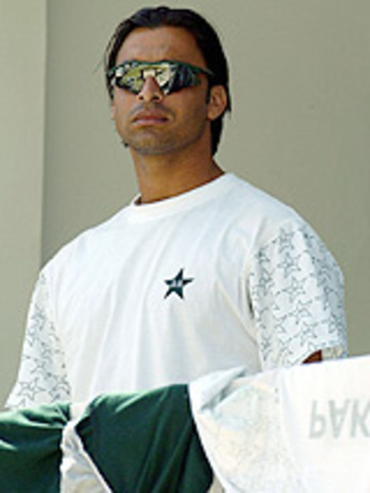 Shoaib Akhtar watches the action from the dressing room after injuring himself, Pakistan v India, 3rd Test, Rawalpindi, 3rd day, April 15, 2004
