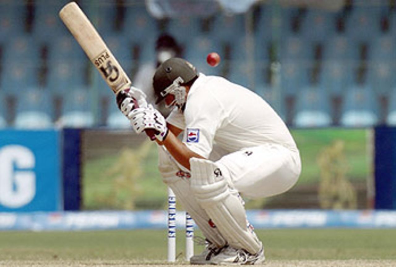 Inzamam-ul-Haq opts for the immoveable object approach to batting, Pakistan v India, 2nd Test, Lahore, 2nd day, April 6, 2004