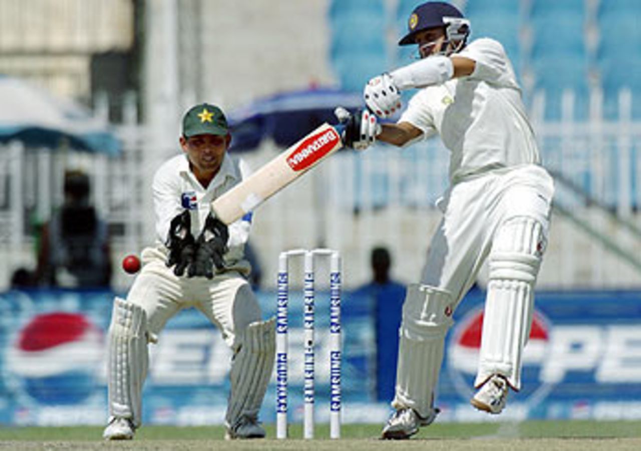 Rahul Dravid scores a century, but there's a long way to go, Pakistan v India, 3rd Test, Rawalpindi, 2nd day, April 14, 2004