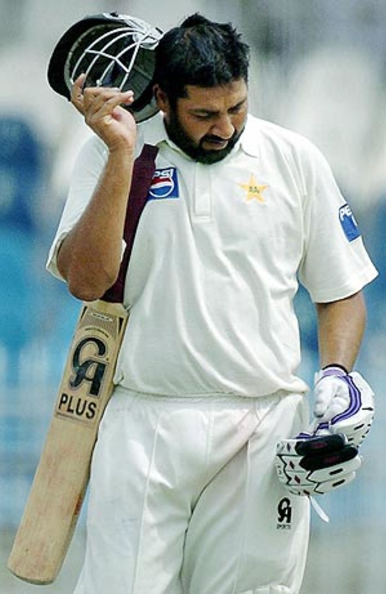 Inzamam-ul-Haq walks away after edging Lakshmipathy Balaji, Pakistan v India, 3rd Test, Rawalpindi, 4th day, April 16, 2004