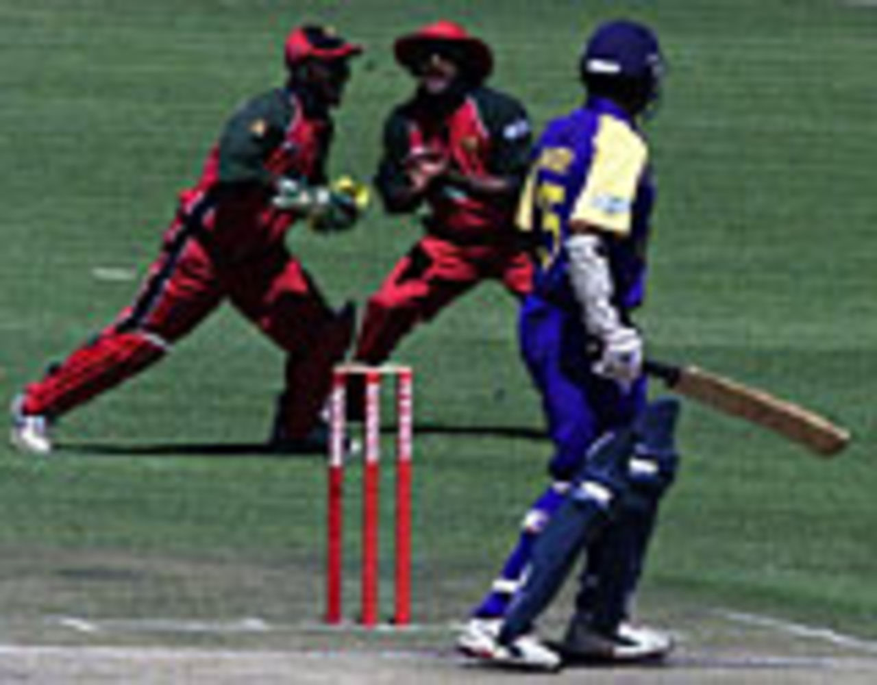 Tatenda Taibu catches Thilina Kandamby, Zimbabwe v Sri Lanka, 4th ODI, Harare, April 27, 2004