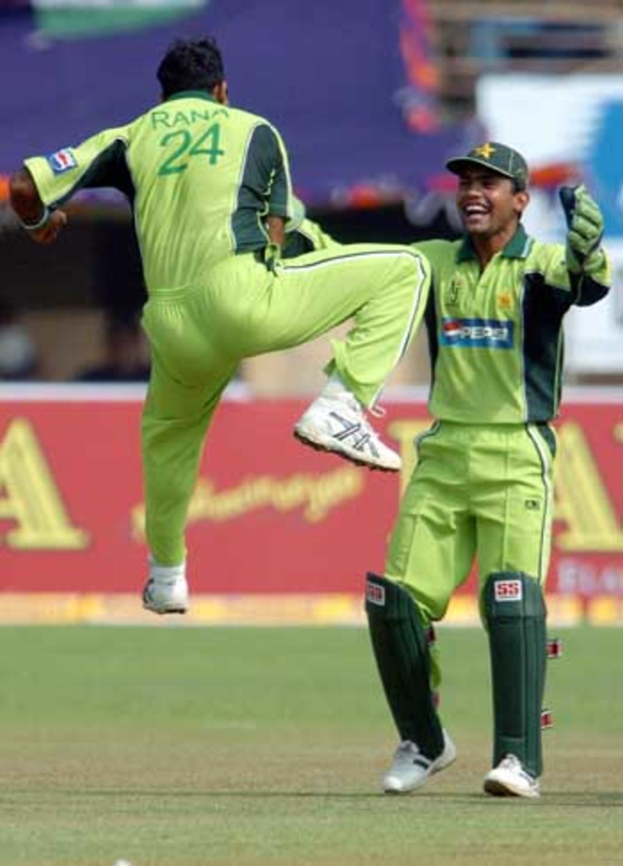 Rana Naved-ul-Hasan jumps for joy after giving Pakistan two early breakthroughs, India v Pakistan, 1st ODI, Kochi, April 2, 2005