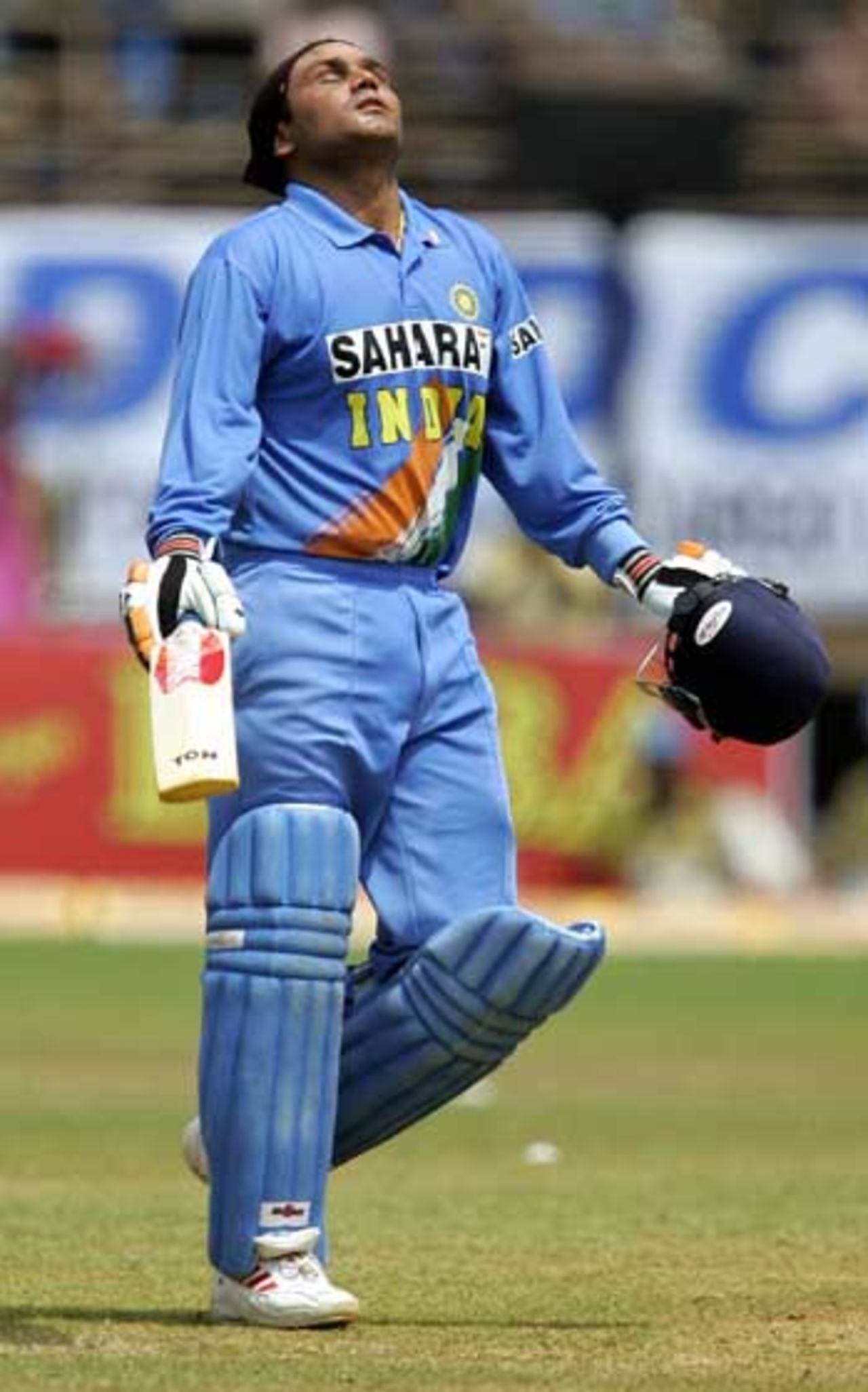 Virender Sehwag scored a magnificent century in debilitating conditions, India v Pakistan, 1st ODI, Kochi, April 2, 2005