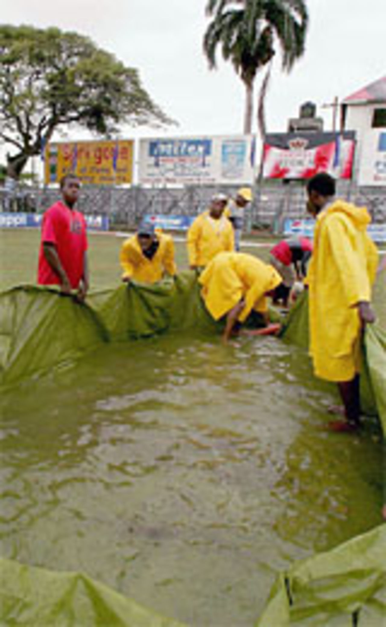 Rain washes out play at Bourda, West Indies v South Africa, 1st Test, April 2, 2005