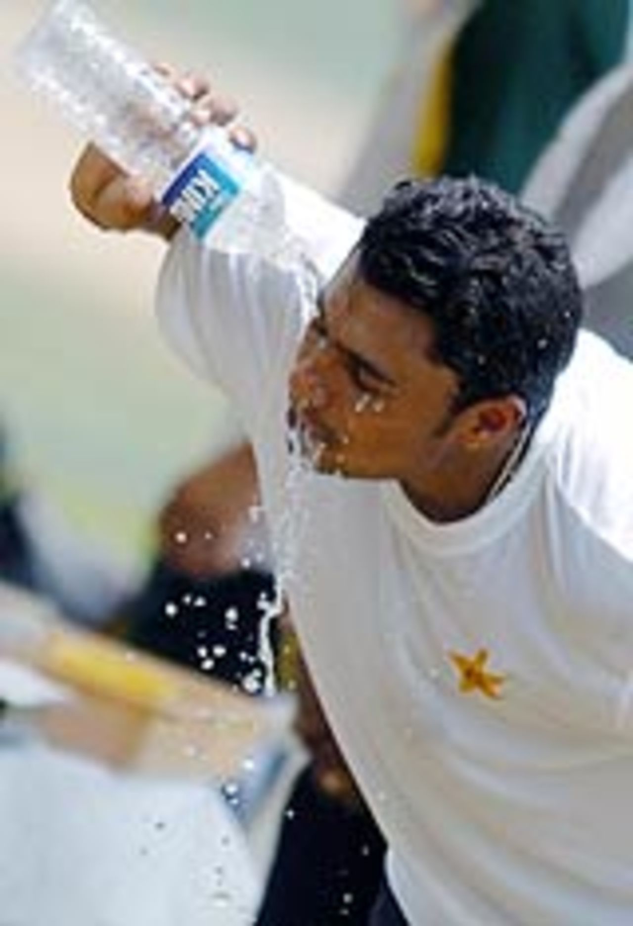 Danish Kaneria cools himself down ahead of the second one-dayer at Vizag, April 4, 2005