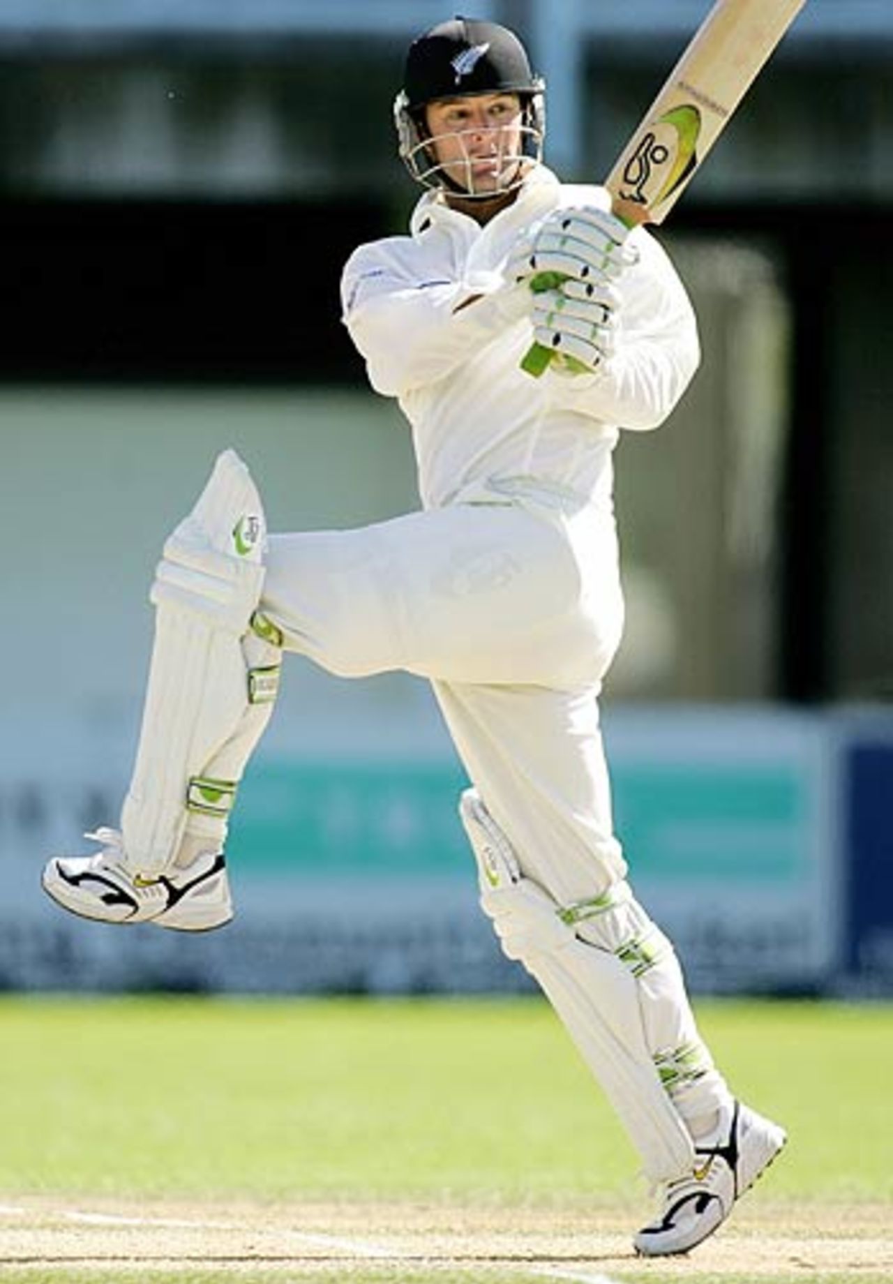 Nathan Astle pulls a ball away, New Zealand v Sri Lanka, 1st Test, Napier, April 5, 2005