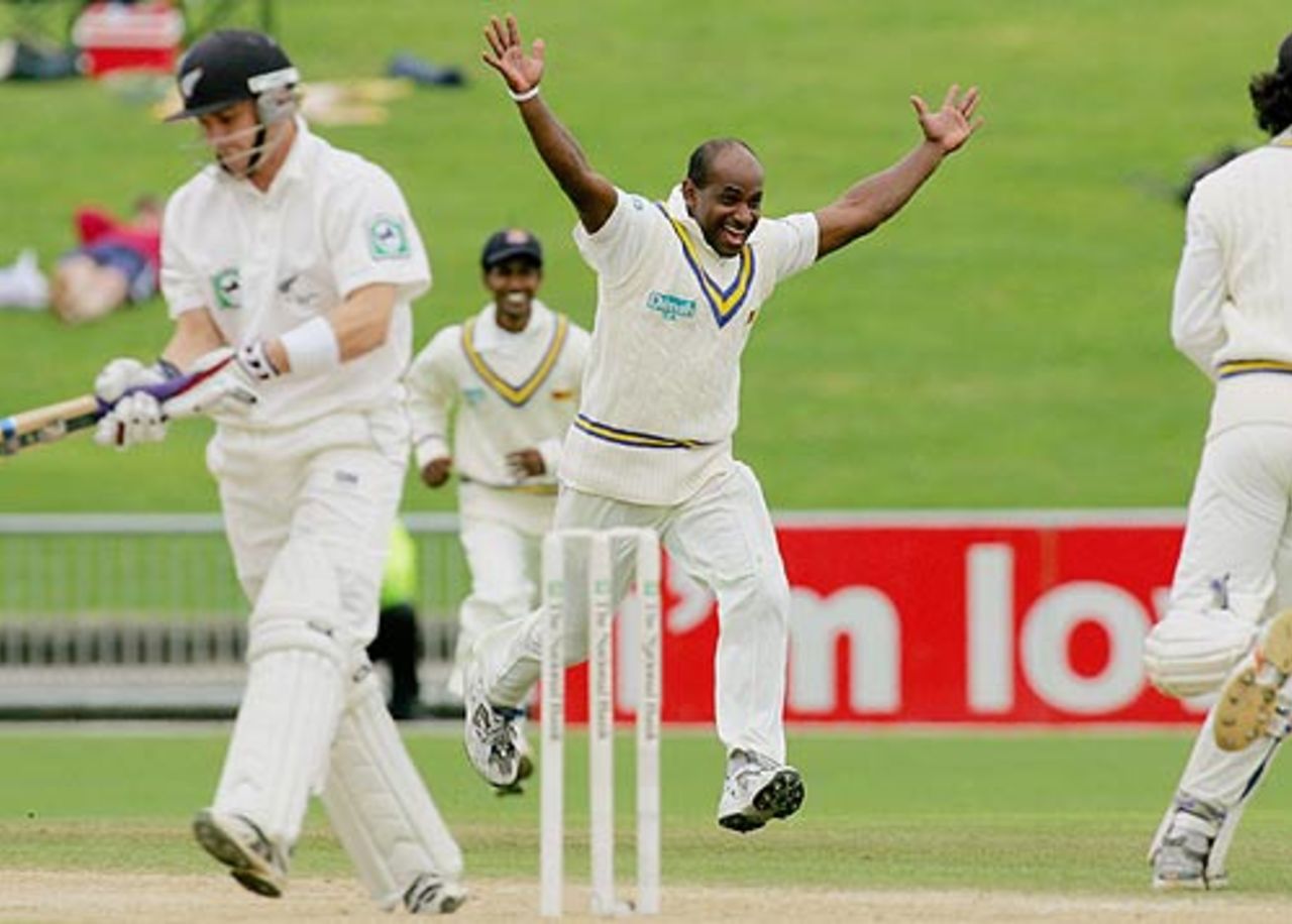 Sanath Jayasuriya celebrates after dismissing Brendon McCullum, New Zealand v Sri Lanka, 1st Test, Napier, April 7, 2005