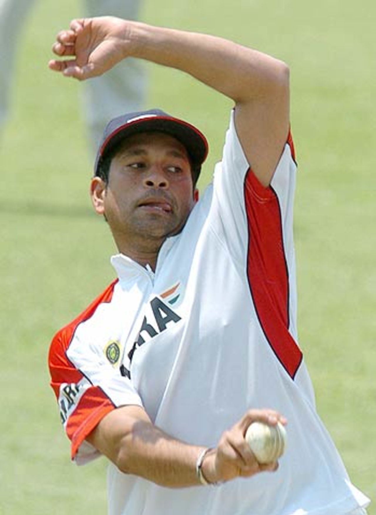 Sachin Tendulkar bowls in the nets ahead of the third one-dayer at Jamshedpur, April 8, 2005