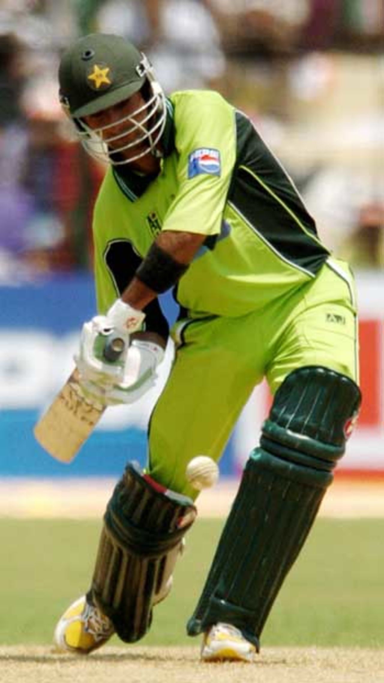 Shoaib Malik plays a big shot, India v Pakistan, 3rd ODI, Jamshedpur, April 9, 2005
