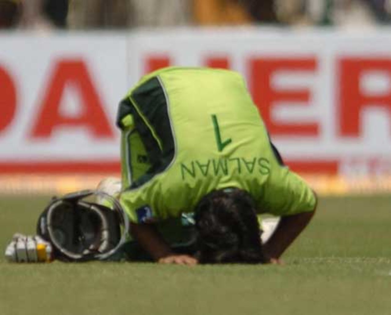 Salman Butt gives thanks after reaching a tremendous hundred against India, India v Pakistan, 3rd ODI, Jamshedpur, April 9, 2005
