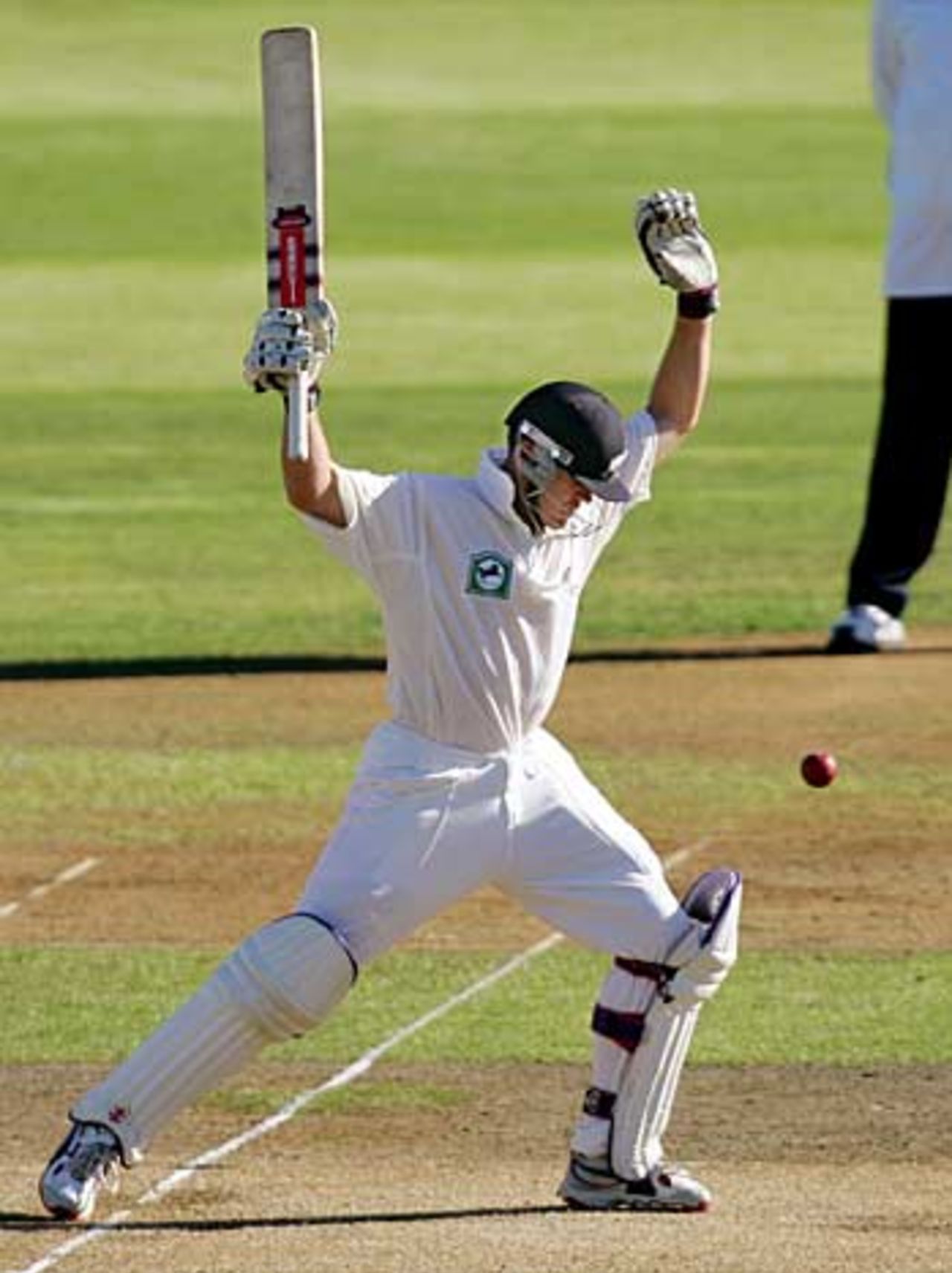 Look, no hands ... Lou Vincent plays spin, New Zealand v Sri Lanka, 2nd Test, Wellington, April 12, 2005