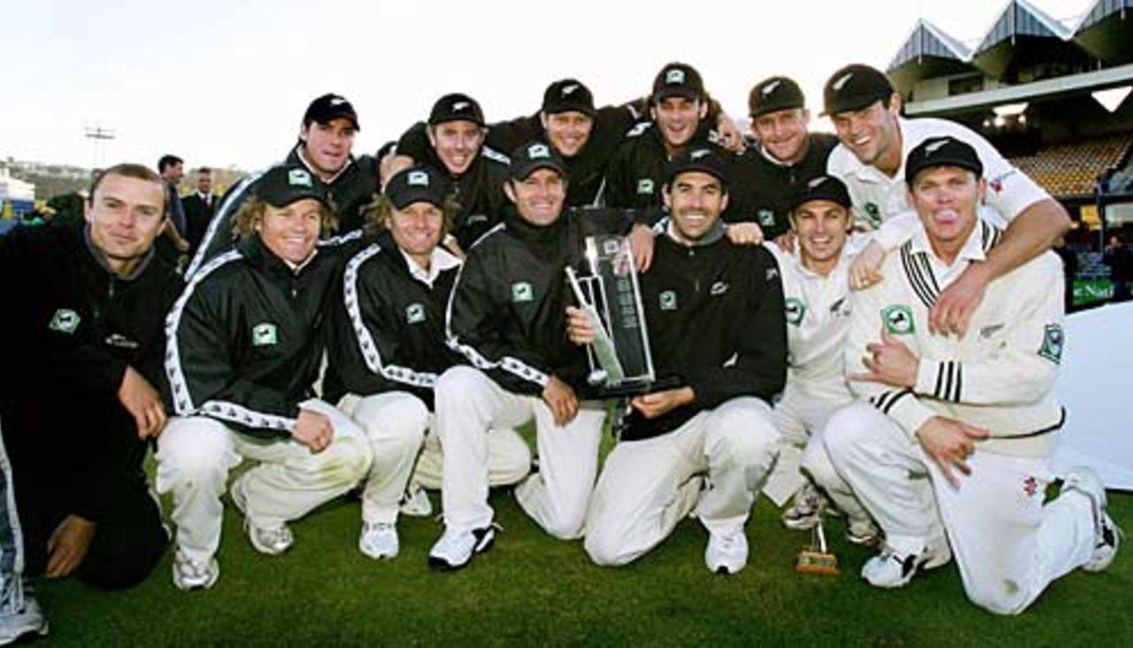 New Zealand celebrate after their innings win over Sri Lanka, NZ v Sri Lanka, 2nd Test, Wellington, 4th day, April 14, 2005