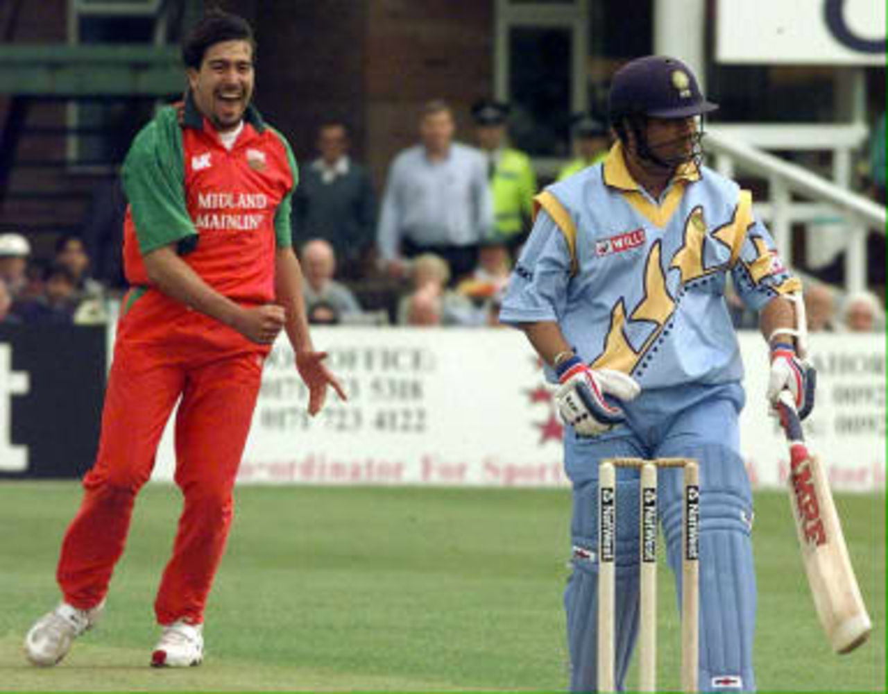 Ormond celebrates after trapping  Tendulkar lbw  in the first over of the India-Leicestershire  World Cup warm-up game, May 7 1999