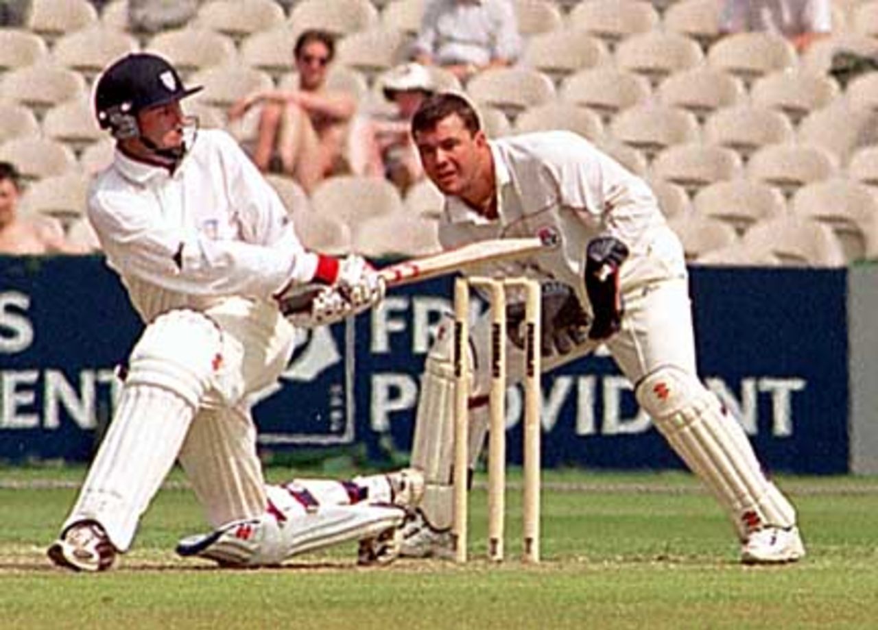 Nick Speak sweeps to on side, Old Trafford, 9 May 2000