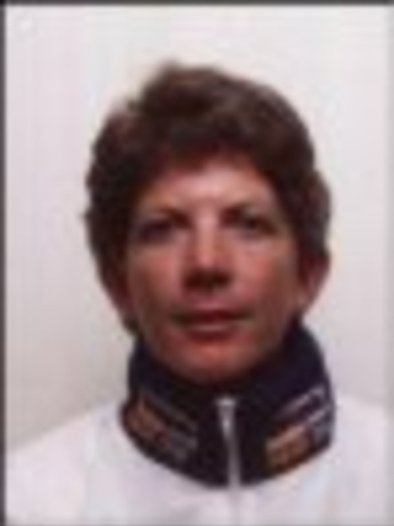 Passport picture of Linda Olivier