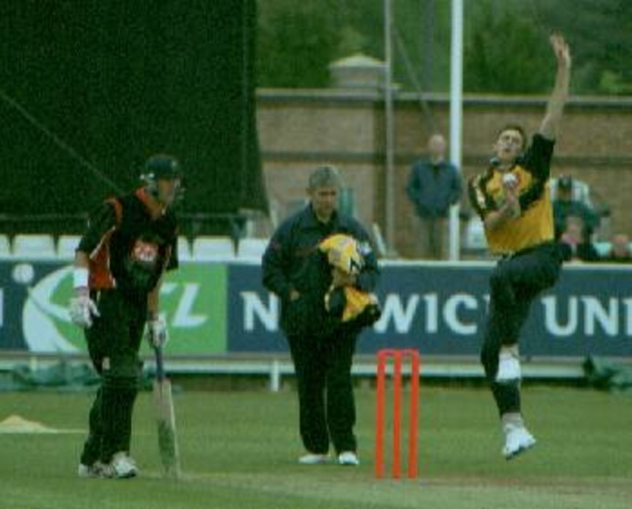 Steve Harmison in action at Chester-le-Street, 21st May 2000