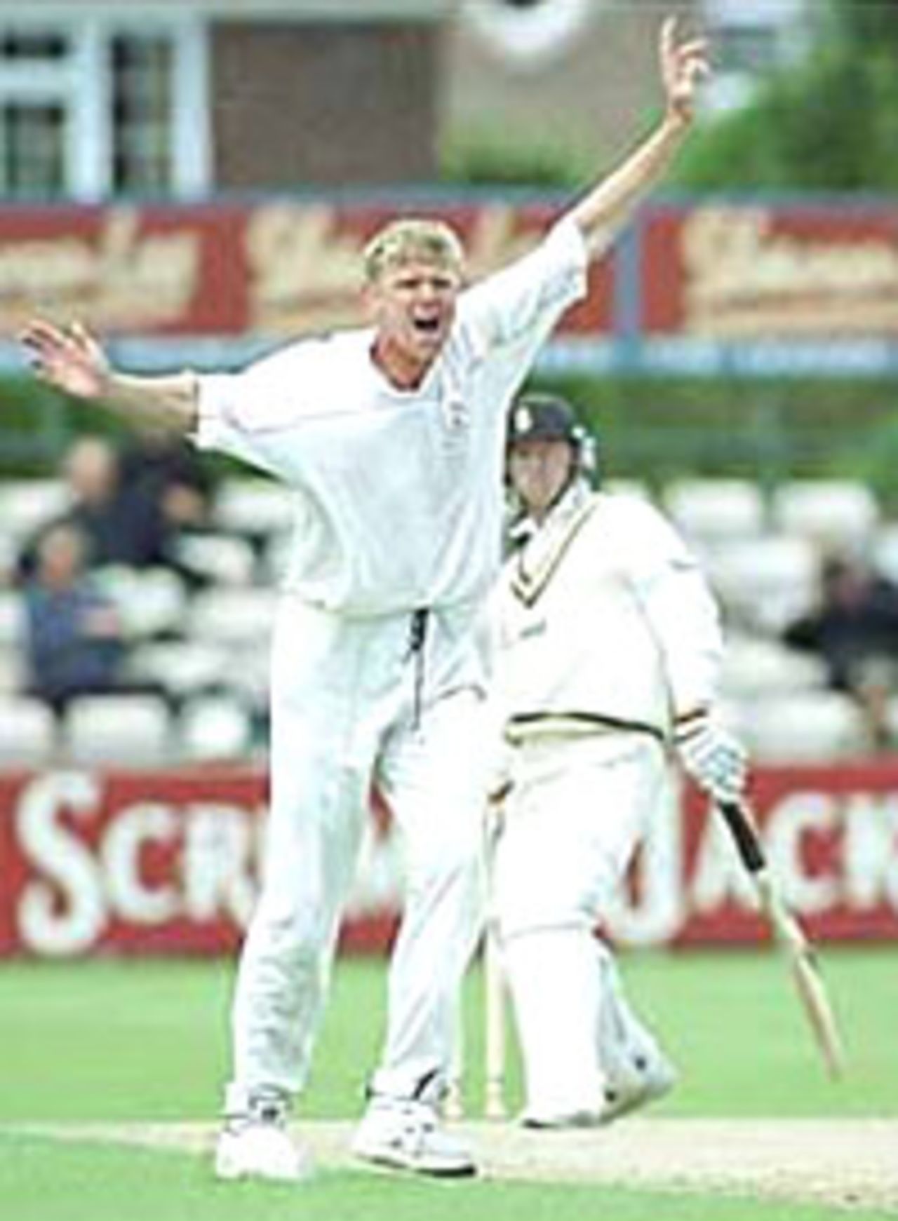 Peter Martin traps Jason Laney LBW, PPP healthcare County Championship Division One, 2000, Hampshire v Lancashire County Ground, Southampton, 23-26 May 2000 (Day 3).