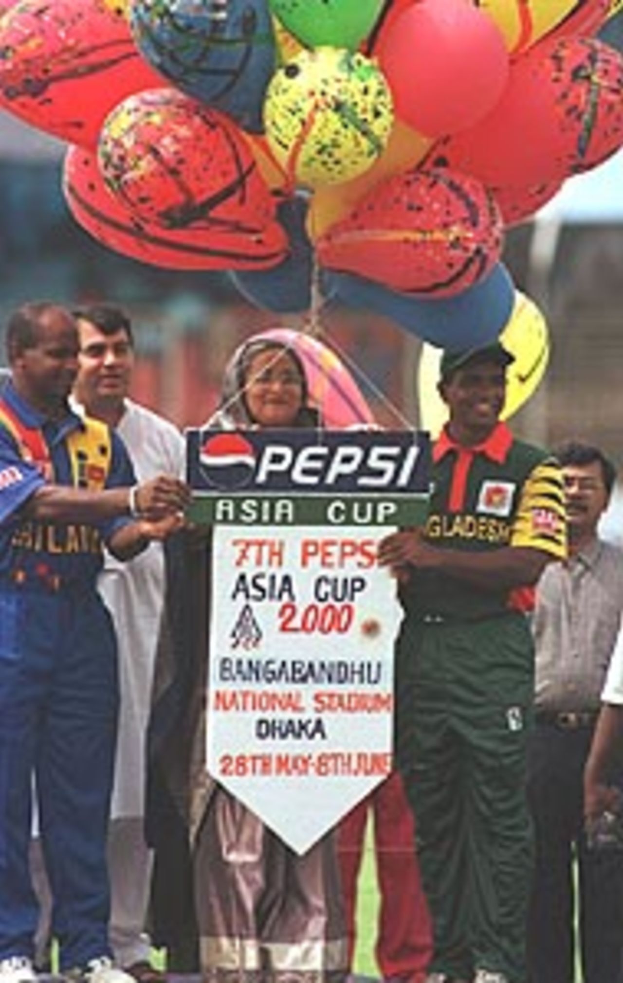 Hon Prime Minister Sheikh Hassina holding the Asia Cup balloons with Aminul Islam and Sanath Jayasuriya before the match started