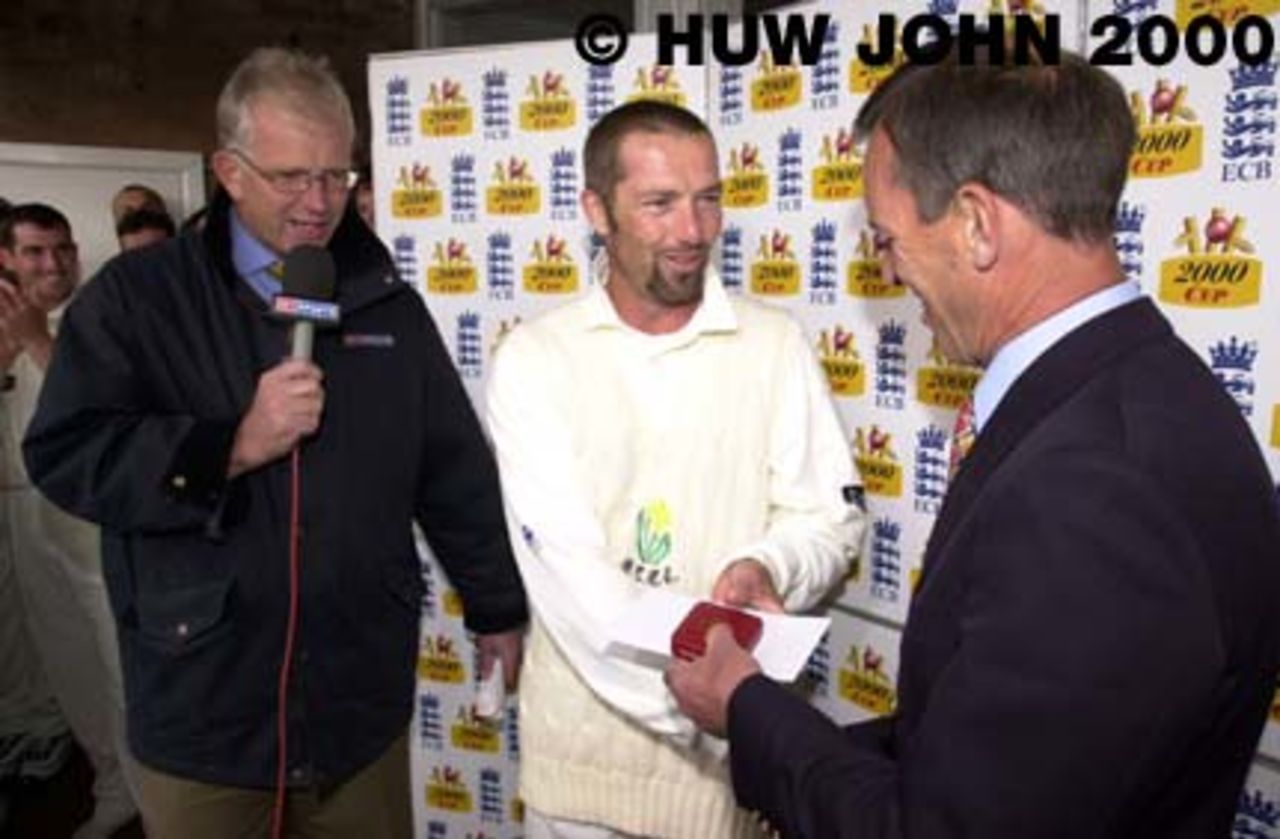 Maynard receives Man of the Match Award, Glamorgan v Surrey at Cardiff, 27th,28th May 2000