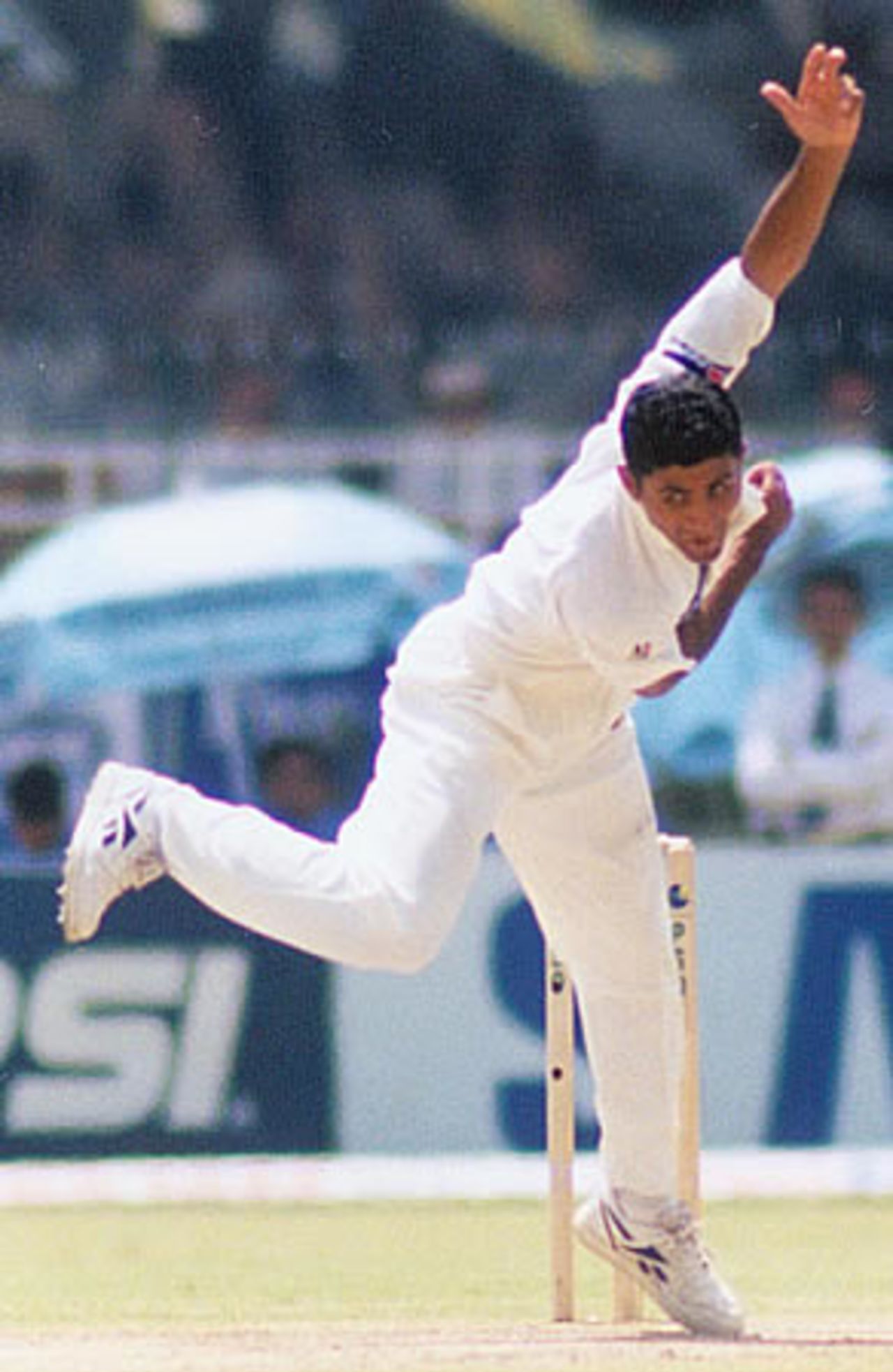 Danish Kaneria during his 5 wicket spell - New Zealand second innings, day 3, 1st Test, New Zealand v Pakistan, Gaddafi Stadium Lahore, 3 May 2002