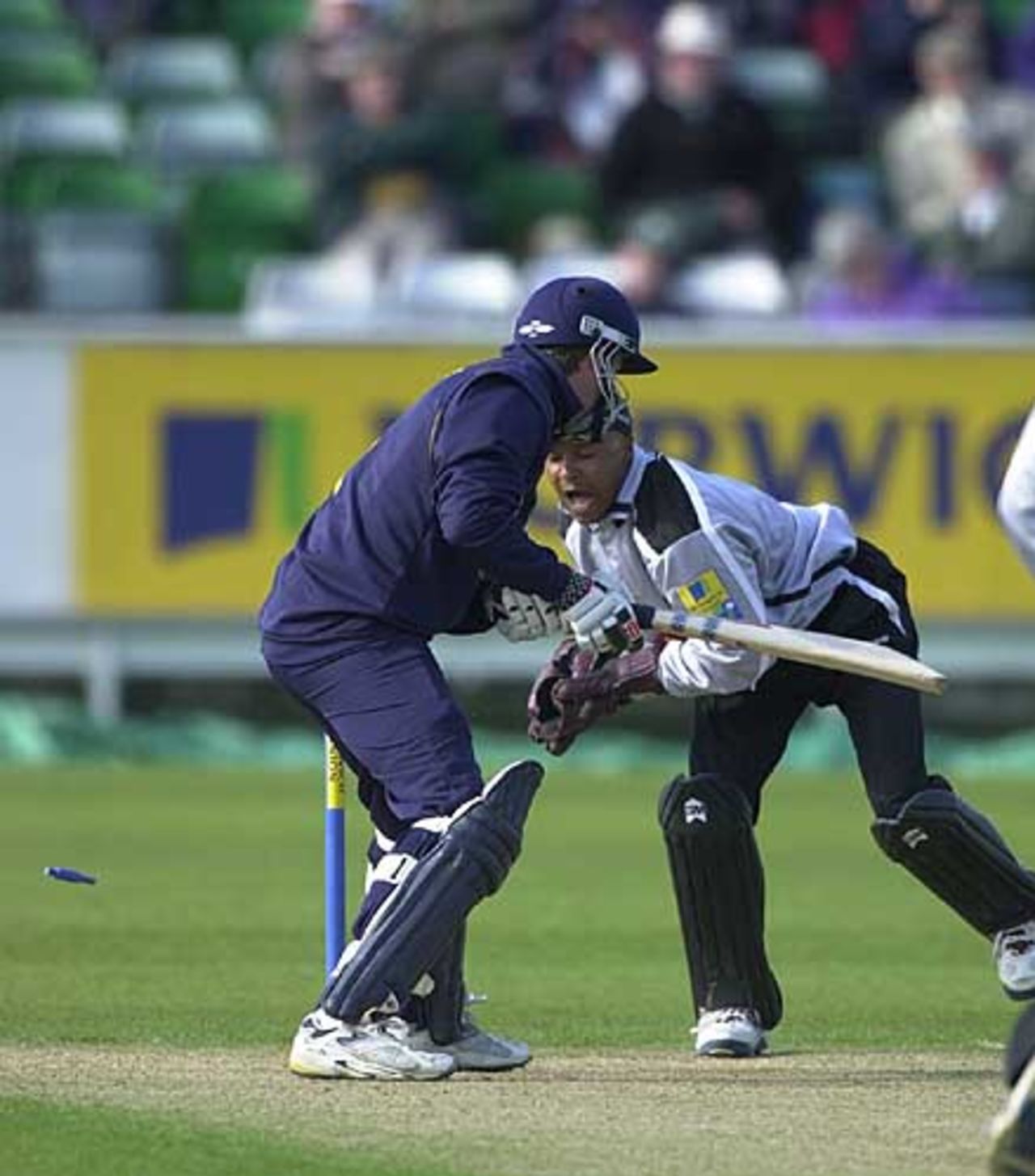 Durham v Warks, Norwich Union League, Division One, Riverside Ground , Chester le Street, 12 May 2002