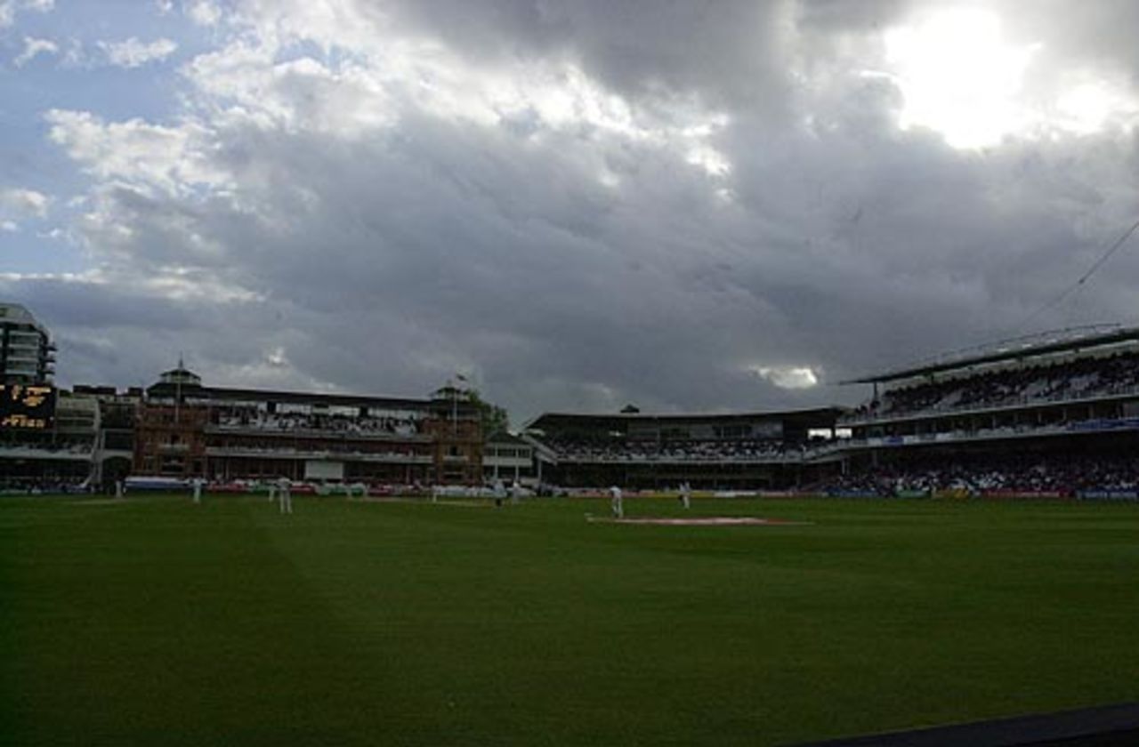 A stormy cloud scene at the end of day three, England v Sri Lanka, First Test, Lord's 2002