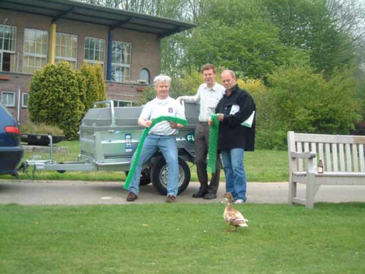 Alex de la Mar (seated) with the roadshow trailer. Where did the duck come from?!