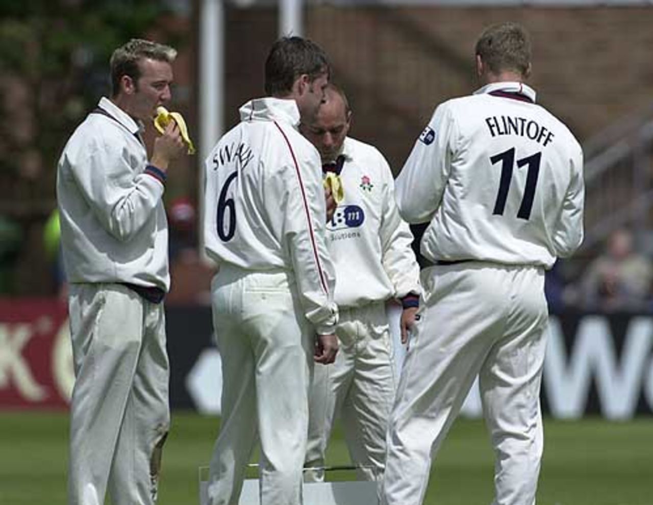 Lancashire go bananas as the Leics wickets tumble, Benson & Hedges Cup, May 22 at Leicester