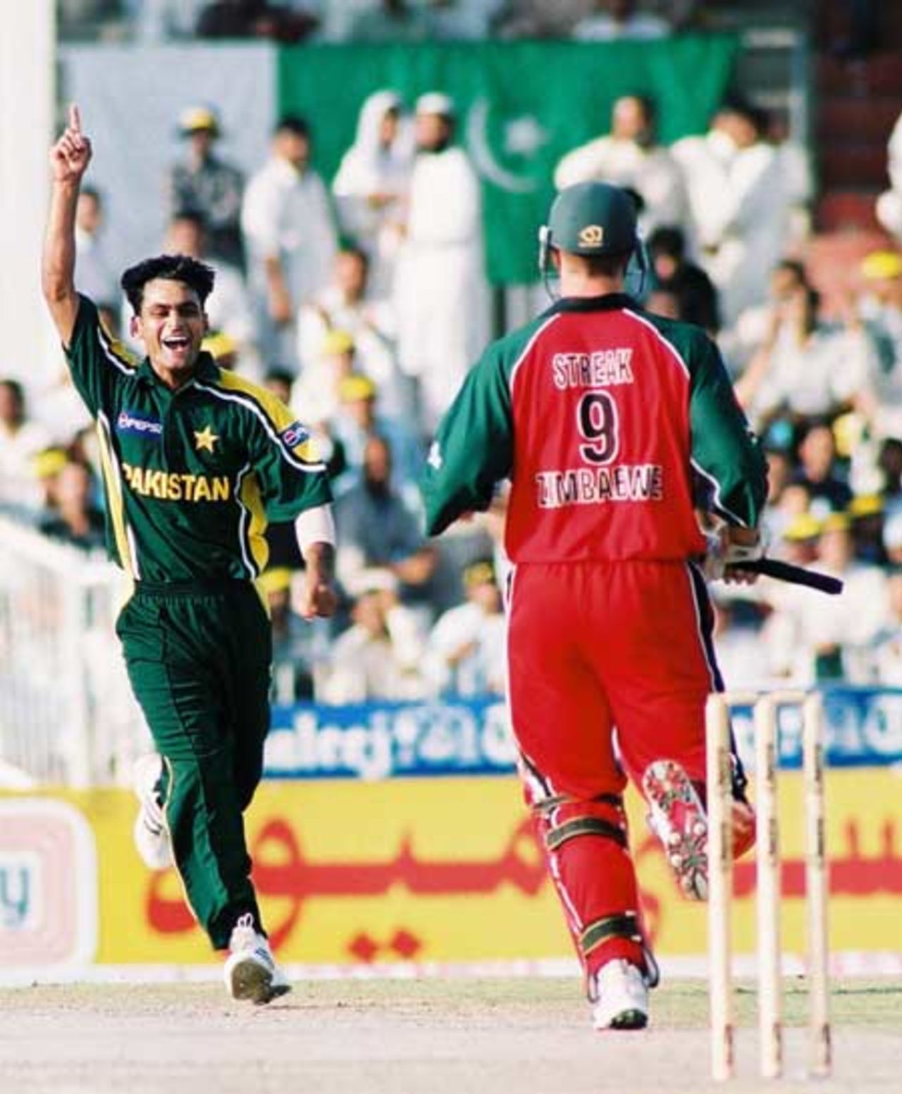 Mohammad Hafeez celebrates Heath Streak dismissal, Final: Pakistan v Zimbabwe, Cherry Blossom Sharjah Cup, 10 Apr 2003