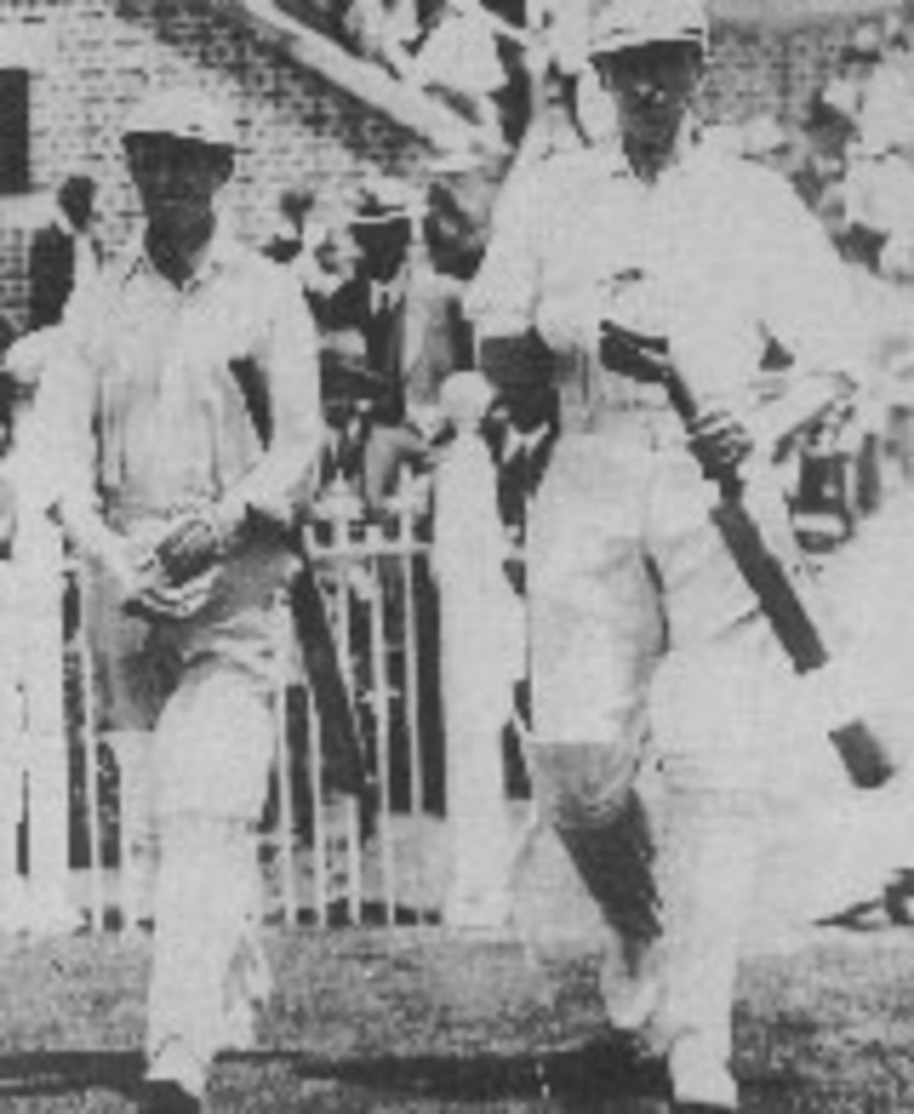 Alan Kippax (left) and Hal Hooker resume their partnership at the MCG, December 1928.  They added a record 307 for the last New South Wales wicket