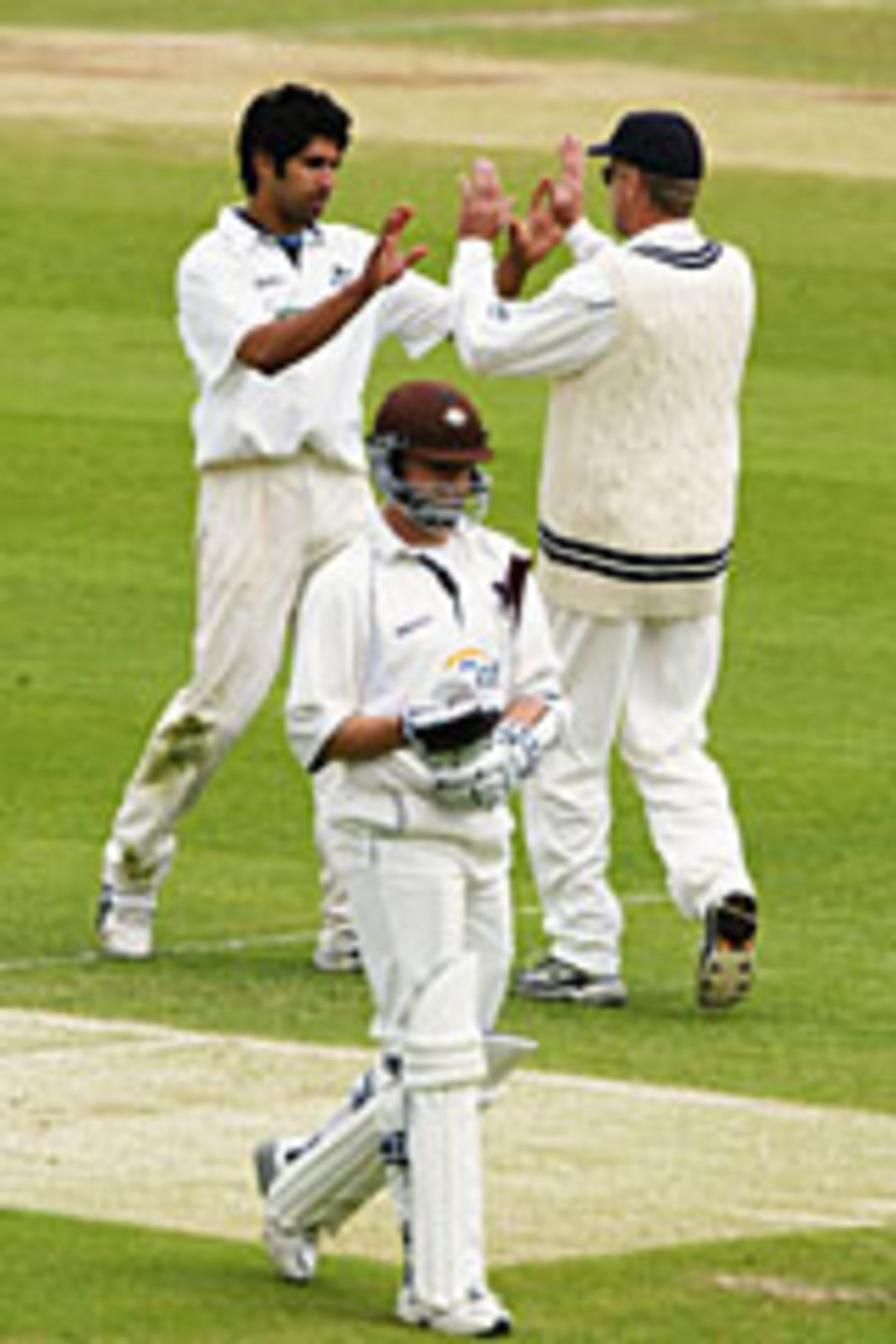 Jonathan Batty departs for 129, Surrey v Kent, The Oval, May 26, 2004