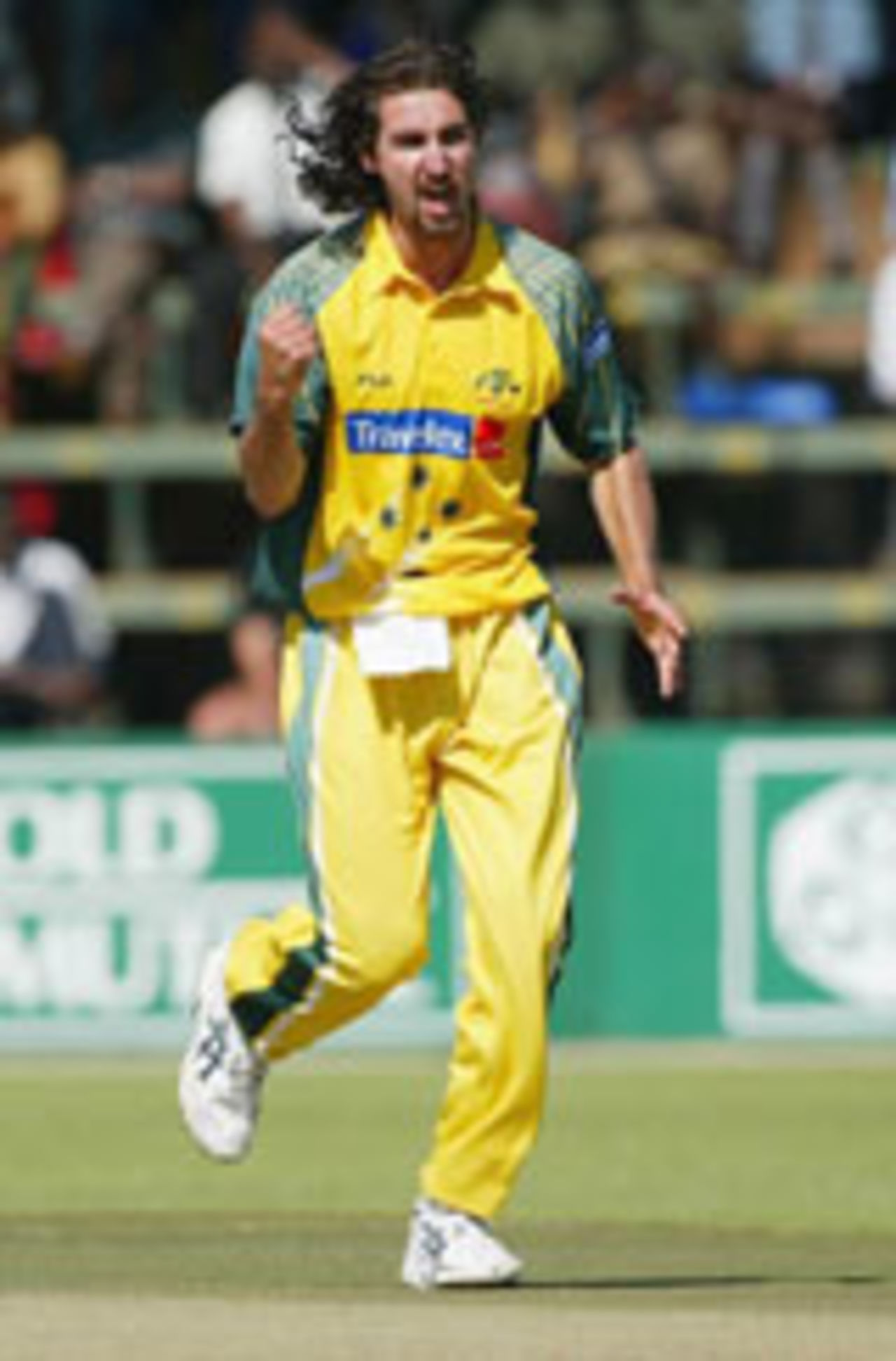 Jason Gillespie celebrates a wicket, Zimbabwe v Australia, 3rd ODI, Harare, May 29, 2004