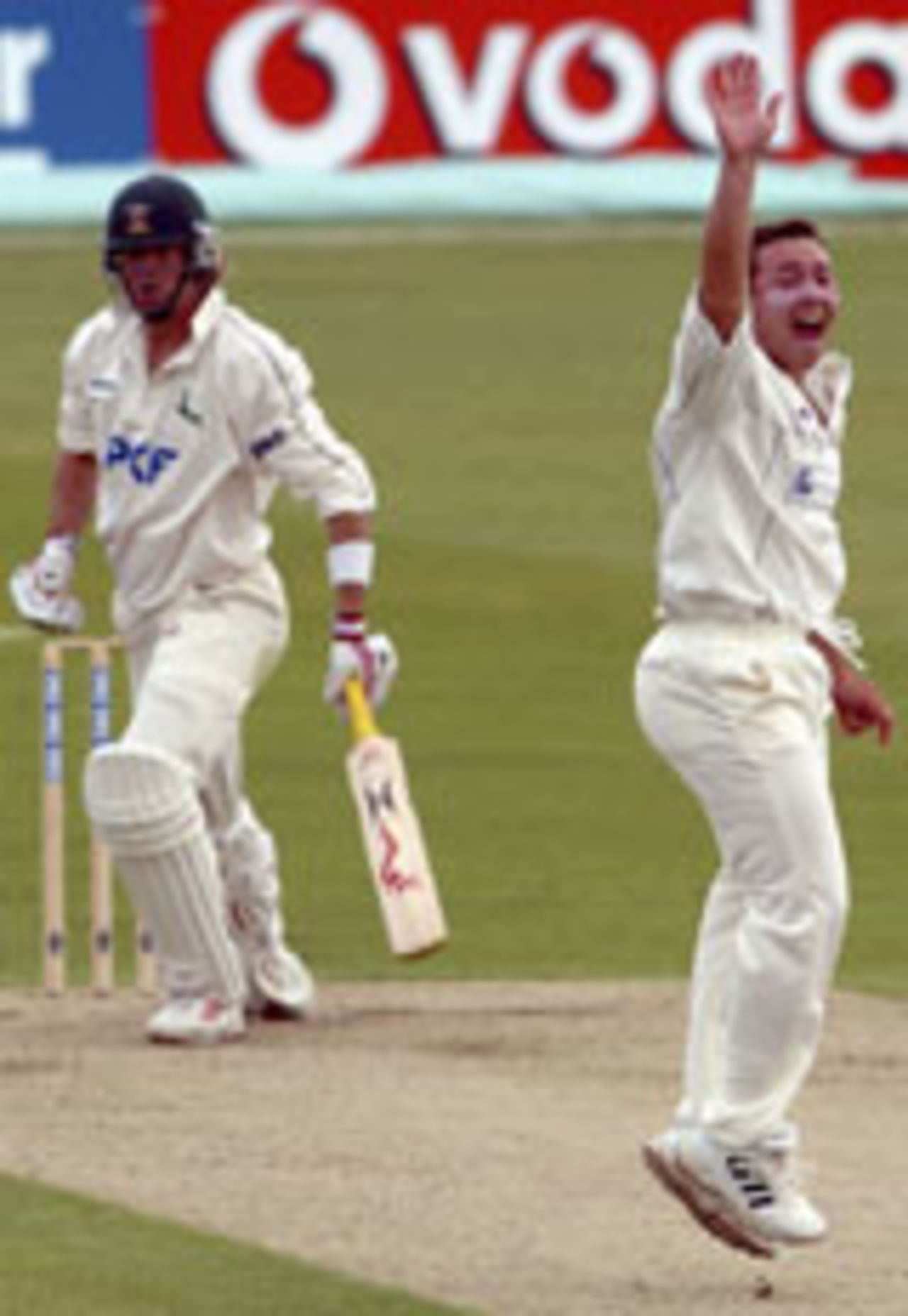 Graham Napier appeals for Essex v Notts, C&G Trophy, Trent Bridge, May 29, 2004
