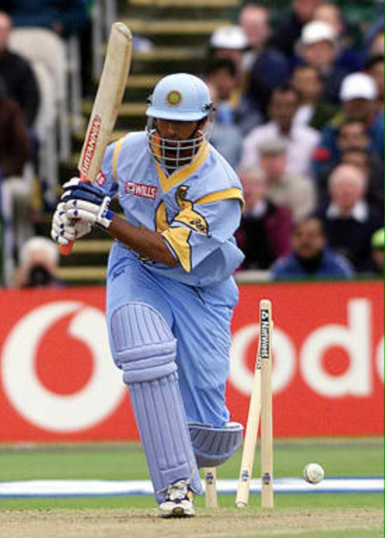 India's opening batsman Sadagopan Ramesh is out off Pakistan's Abdur Razzaq 08 June 1999, during the Cricket World Cup match at Old Trafford, Manchester