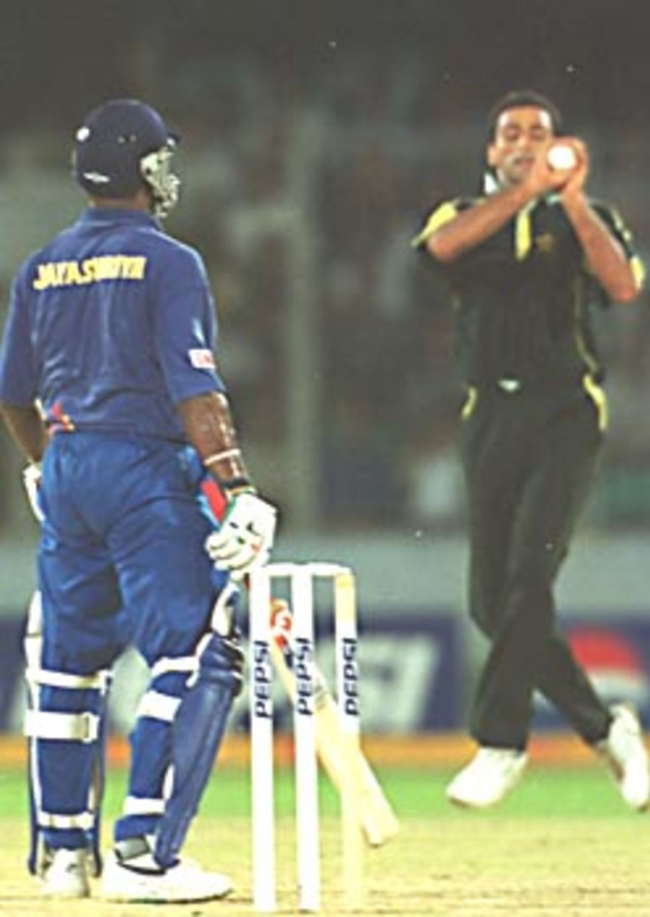 Mohammad Wasim completes a simple return catch offered by Jayasuriya, Asia Cup 1999/00, Final, Pakistan v Sri Lanka, Bangabandhu National Stadium, Dhaka 7 June 2000