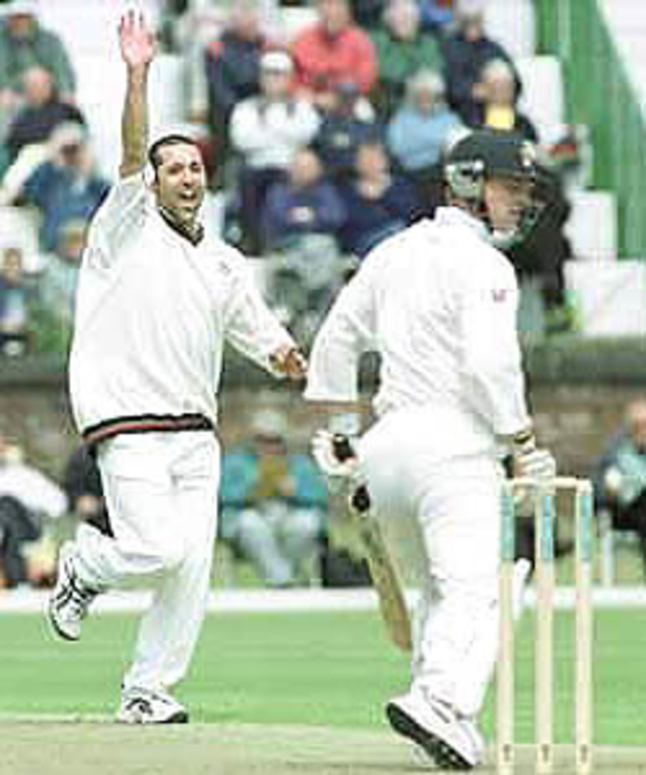 Joe Scuderi celebrates the fall of Hampshire's JS Laney, PPP healthcare County Championship Division One, 2000, Lancashire v Hampshire, Aigburth, Liverpool 06-09 June 2000 (Day 1).
