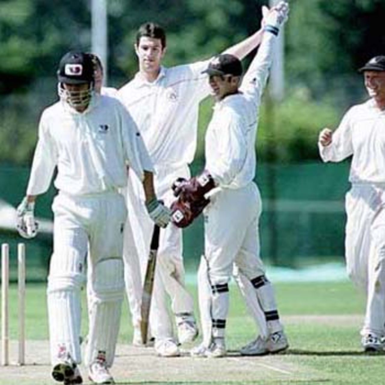 Mike Smethurst celebrates at the fall of a wicket, New Zealand 'A' in England, 2000, Lancashire v New Zealand 'A', Aigburth, Liverpool, 13-16 June 2000(Day 4).