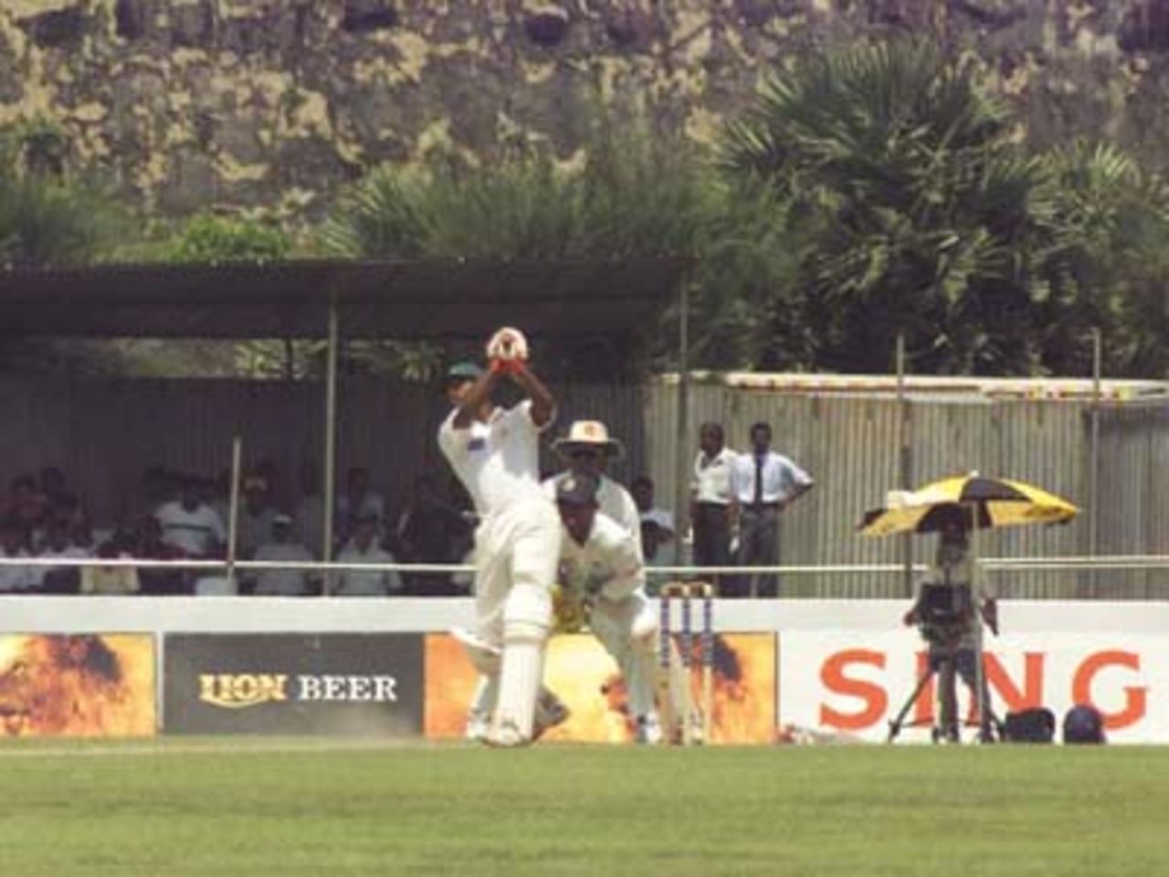 Youhana takes the attack to Sri Lanka, Pakistan v Sri Lanka, 2nd Test at Galle, 21-25 June 2000