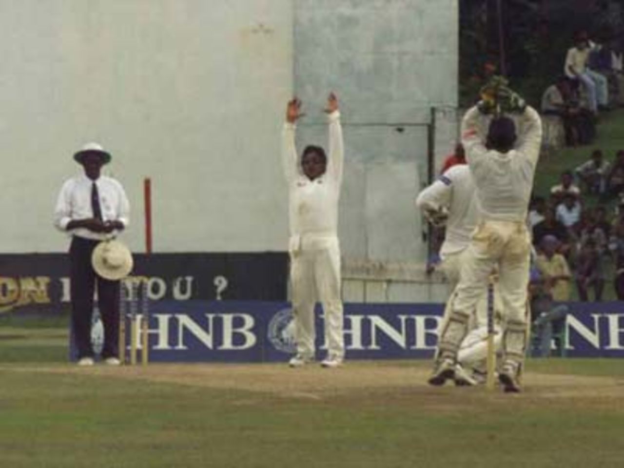 Aerobics with Arjuna, Pakistan v Sri Lanka, 2nd Test at Galle, 21-25 June 2000