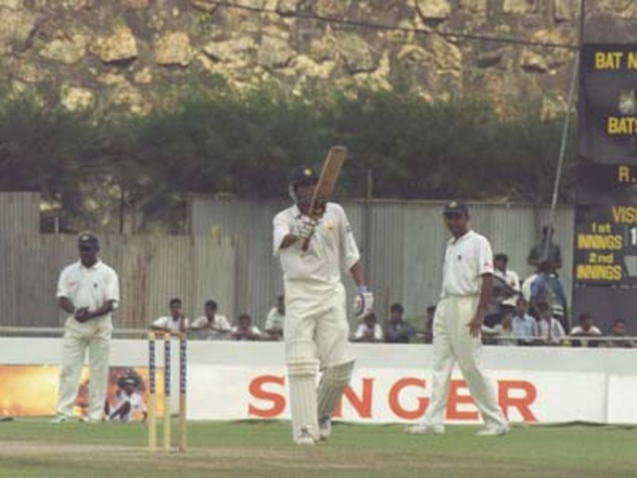 Younis becomes the latest batsman to score a fifty, Pakistan v Sri Lanka, 2nd test at Galle, 21-25 June 2000