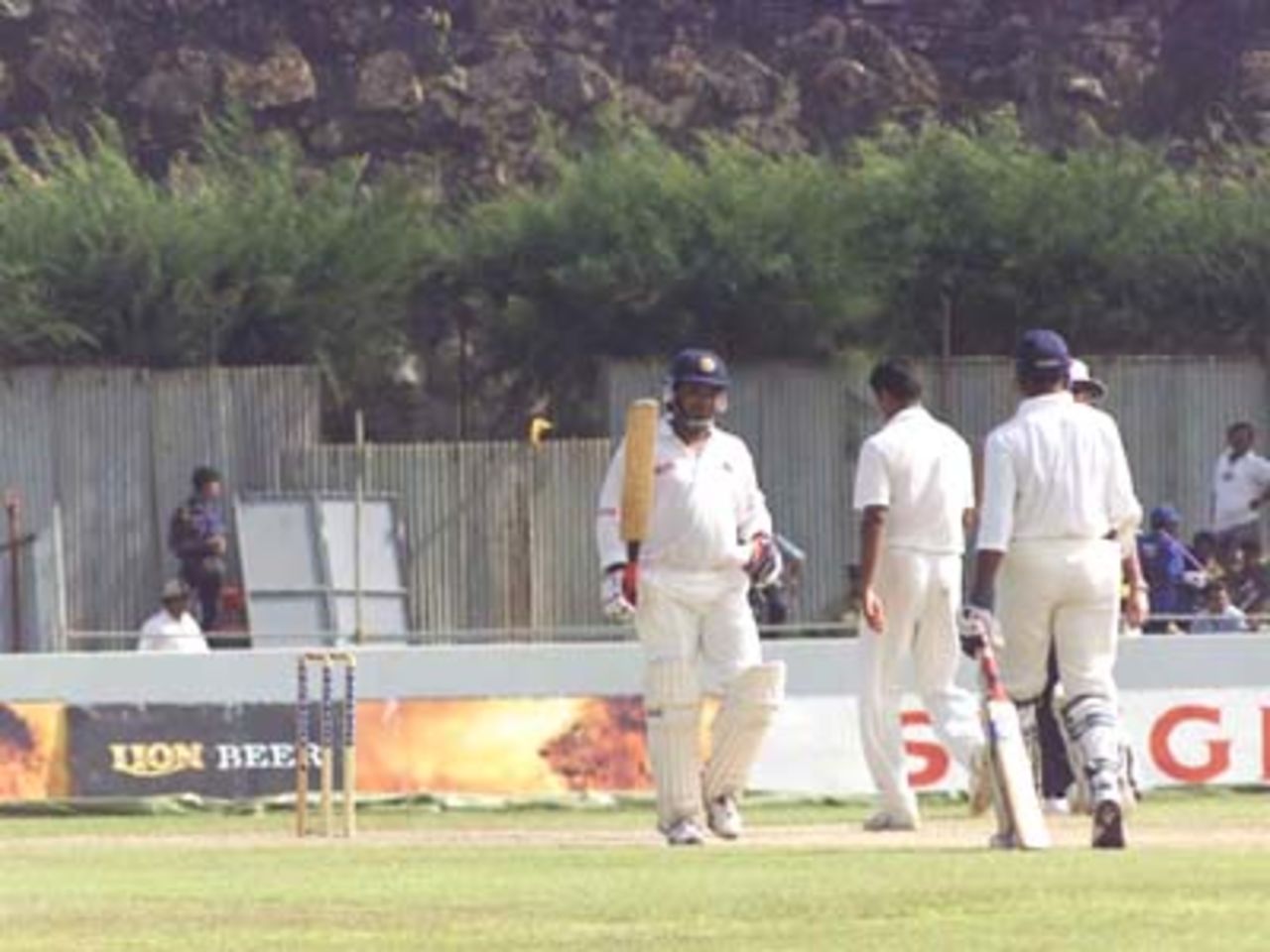 Arjuna Ranatunga celebrates his second half century of the match, Pakistan v Sri Lanka, 2nd Test at Galle, 21-25 June 2000