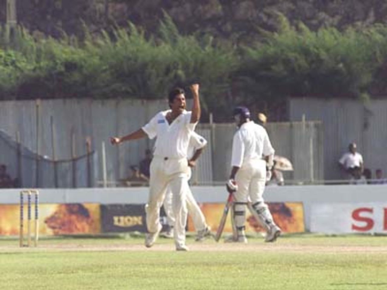 Ranatunga pulls to the boundary, Pakistan v Sri Lanka, 2nd Test at Galle, 21-25 June 2000