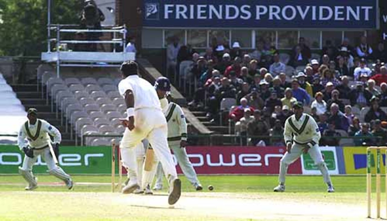 England v Pakistan 2nd npower Test, Manchester , 31 May-4 June 2001