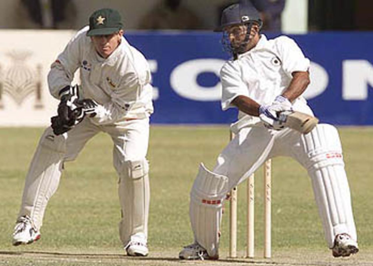 8 June 2001: India in Zimbabwe, 2001, 1st Test, Zimbabwe v India, Queens Sports Club, Bulawayo, 7-11 June 2001(Day 2).