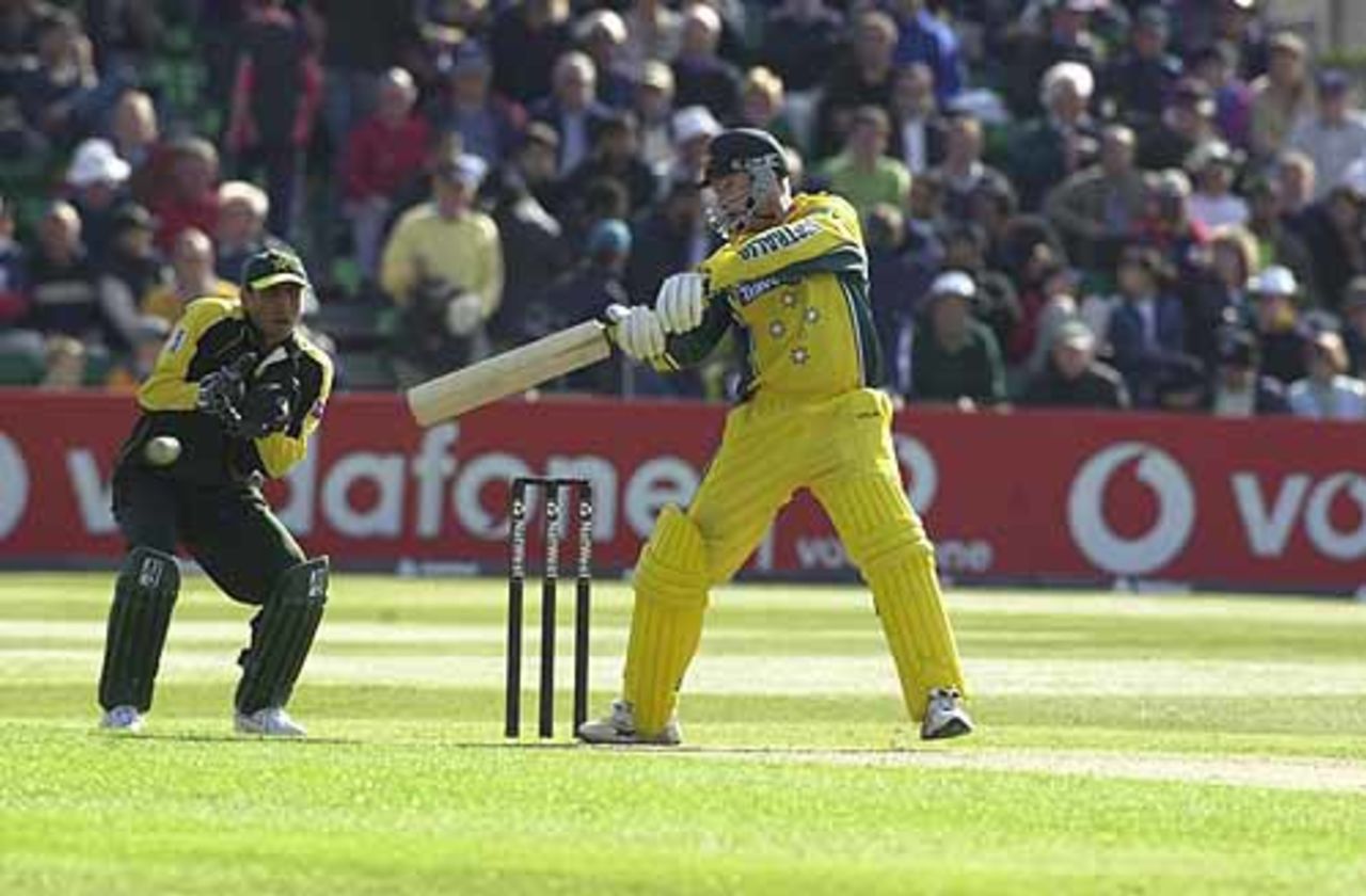 Australia v Pakistan, NatWest Series 2001, 2nd Match, 9 June 2001, Cardiff