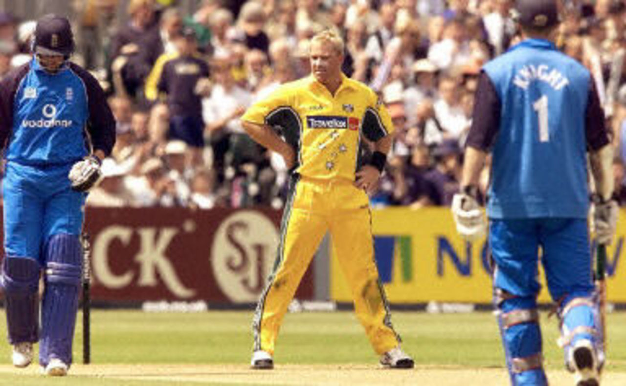 Shane Warne looks bemused as Nick Knight and Marcus Trescothick take to the Australian bowling, 3rd ODI at Bristol, 10 June 2001.